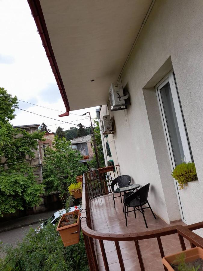Anseza Hotel Koetaisi Buitenkant foto