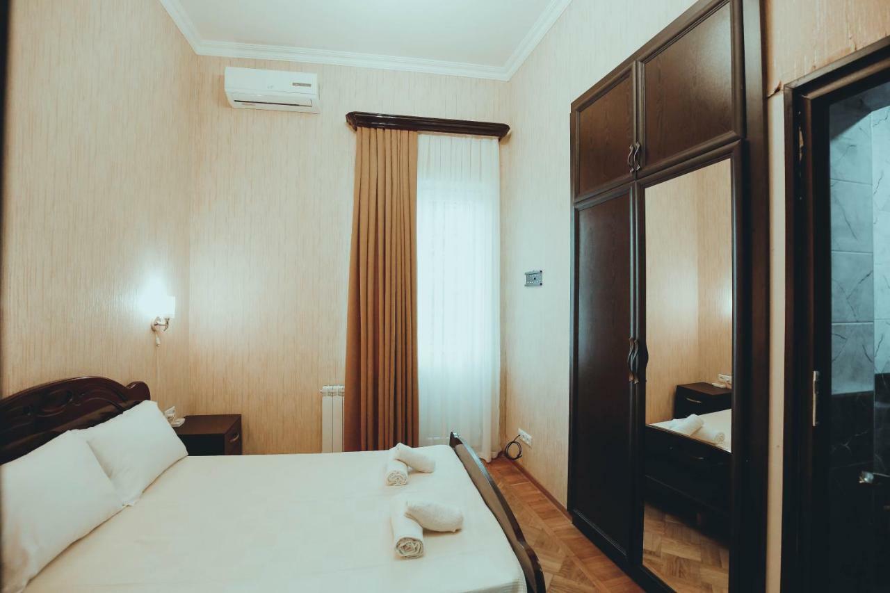Anseza Hotel Koetaisi Buitenkant foto