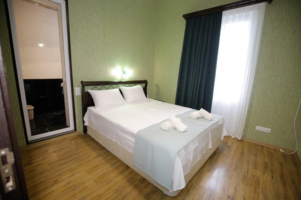 Anseza Hotel Koetaisi Buitenkant foto